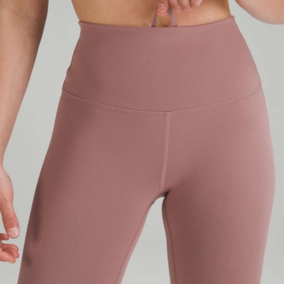 Lululemon Wunder Under tight 25” - Picture 2 of 8